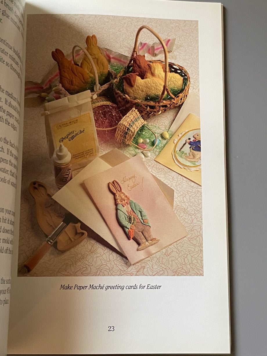 The New Idea Book: A Collection of Special Projects Using Brown Bag Cookie  Art, Cookie & Craft Molds and Stamps: Lucy Ross Natkiel: : Books